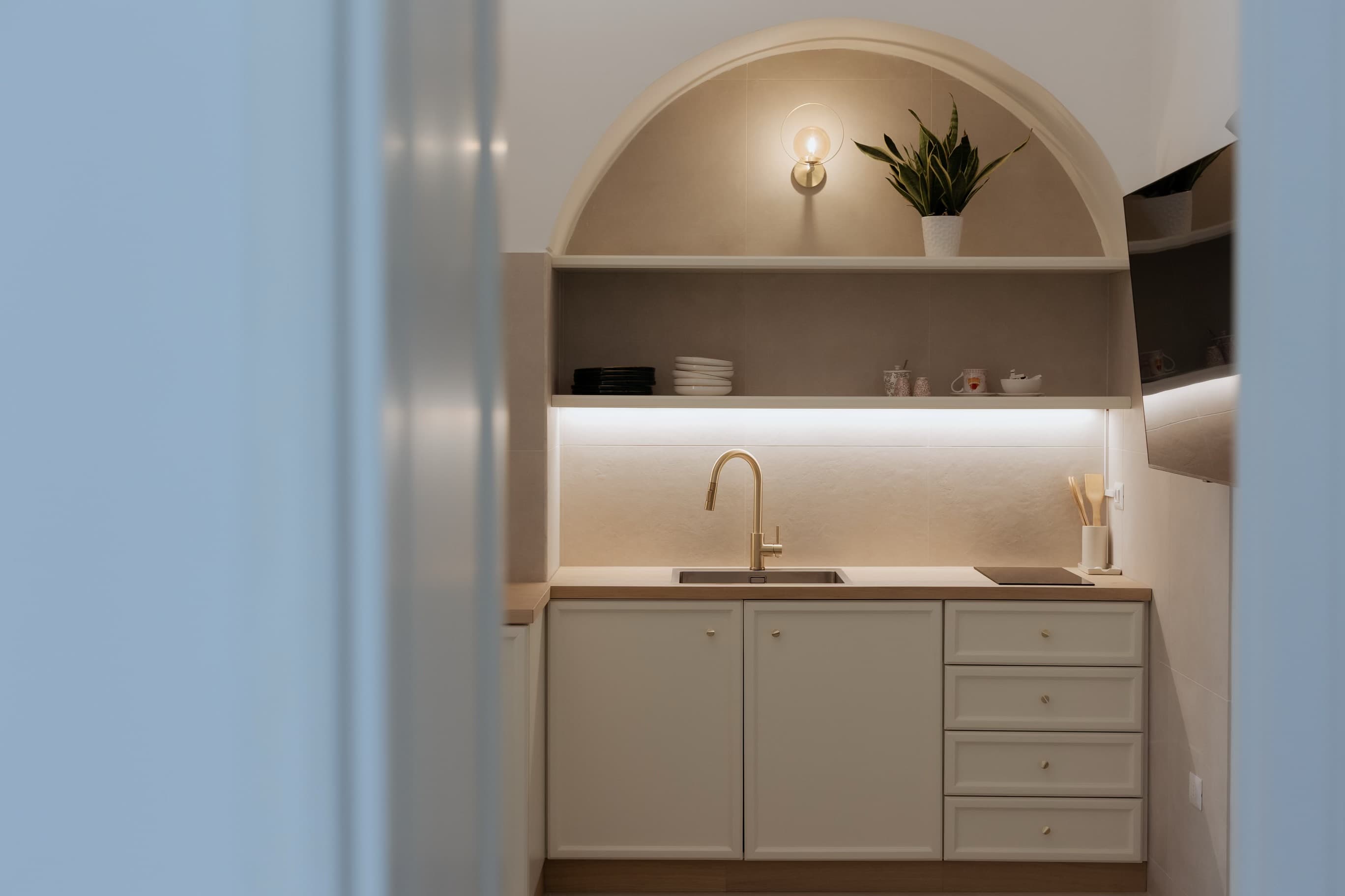 Camera ALE gallery image 5